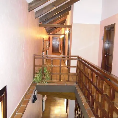بيت شباب Albergue Albarracin *